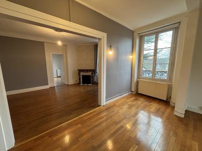 Appartement - 106 m² - 4 pièces