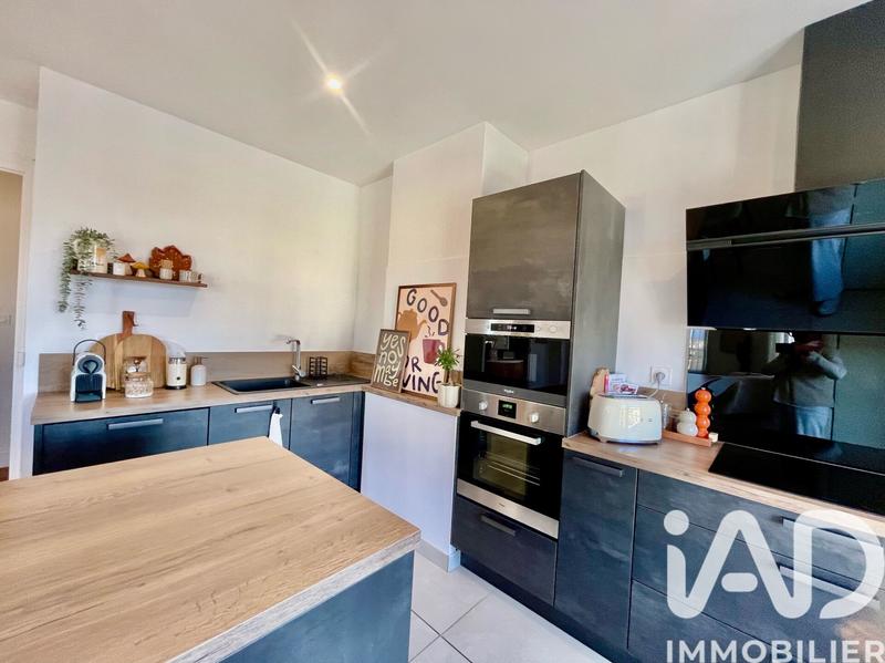 Appartement - 85 m² - 3 pièces