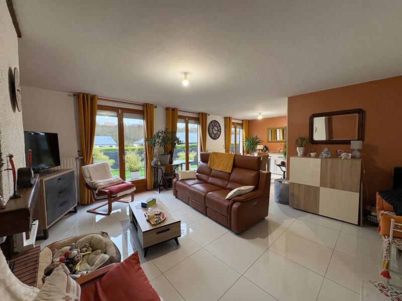 Maison - 98 m² - 5 pièces