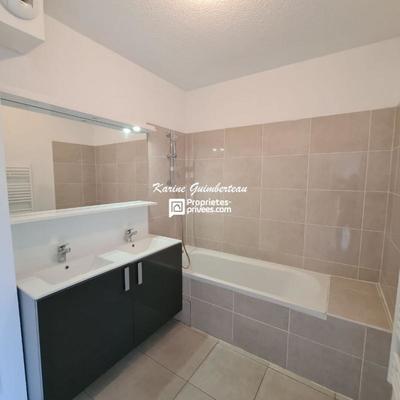 Appartement - 70 m² - 3 pièces