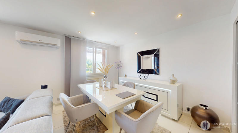 Appartement - 61 m² - 4 pièces