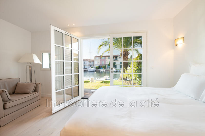 Maison - 210 m² - 7 pièces