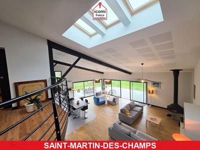 Propriété - 250 m² - 8 pièces