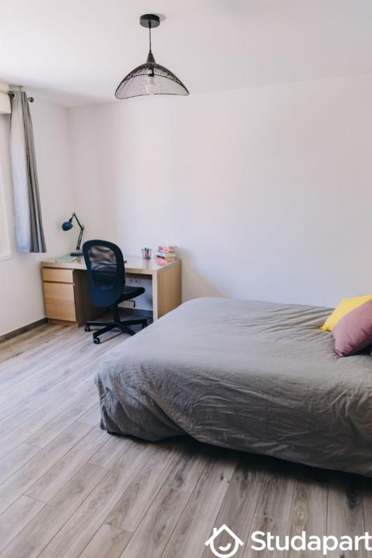 Chambre - 13 m² - 1 pièce