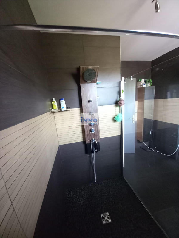 Maison - 123 m² - 6 pièces