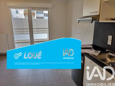 Studio - 25 m² - 1 pièce