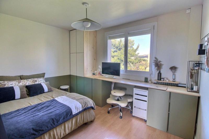 Appartement - 97 m² - 5 pièces