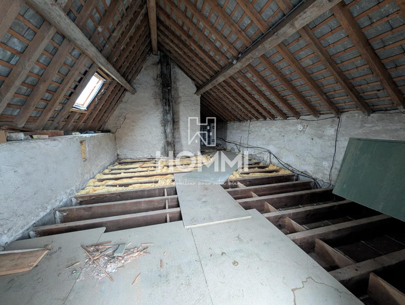 Maison - 99 m² - 5 pièces