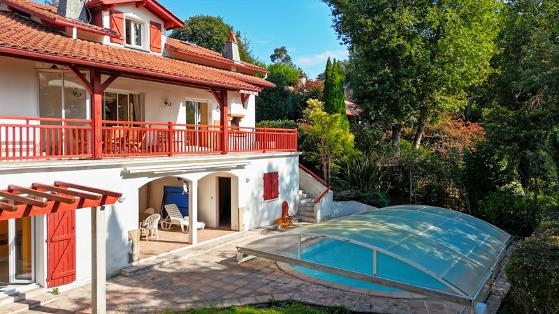 Maison - 190 m² - 5 pièces