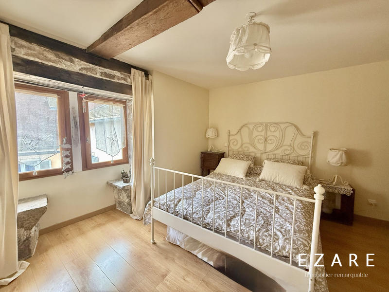 Appartement - 194 m² - 7 pièces