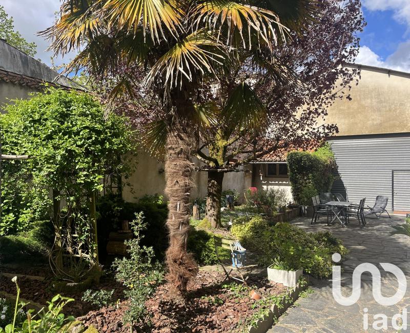 Maison - 246 m² - 7 pièces