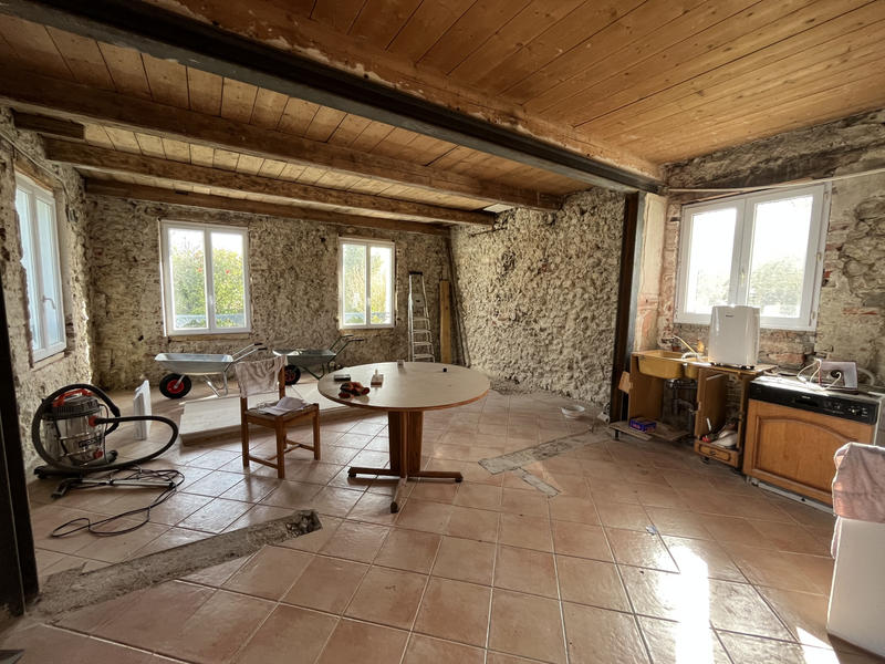 Maison - 90 m² - 3 pièces