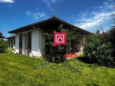 Maison - 205 m² - 8 pièces