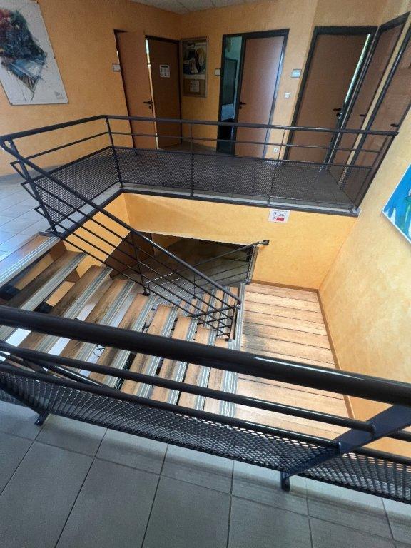 Local d'activité / Entrepôt - 1 200 m²