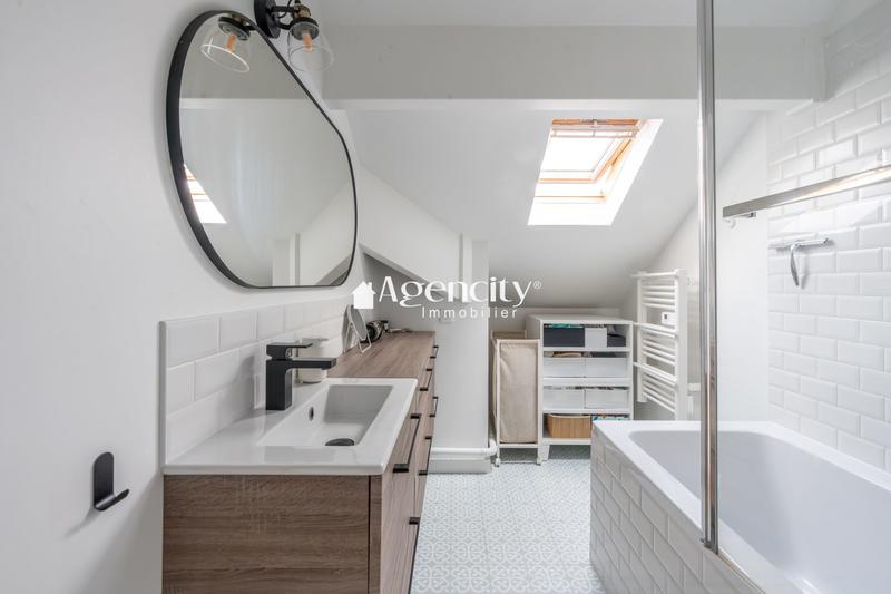 Appartement - 77 m² - 4 pièces