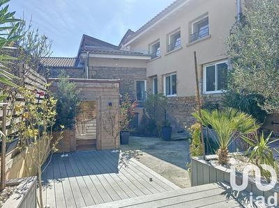 Maison - 187 m² - 7 pièces