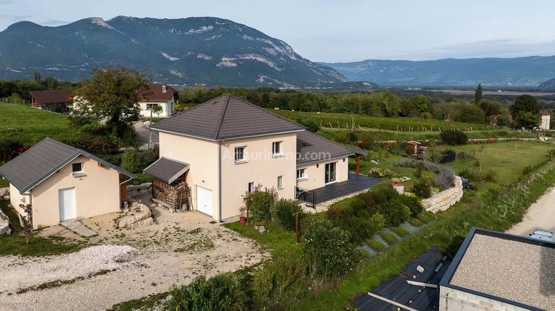 Maison - 125 m² - 5 pièces