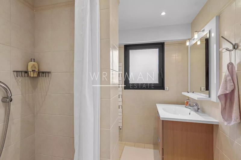 Appartement - 159 m² - 5 pièces