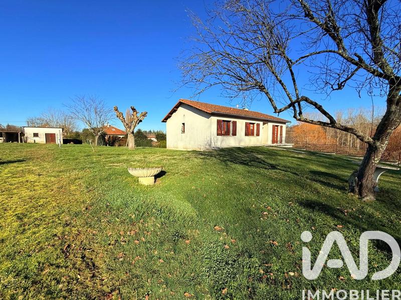 Maison - 90 m² - 5 pièces