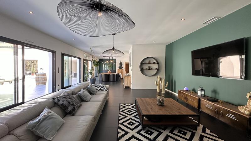 Maison d'architecte - 340 m² - 8 pièces