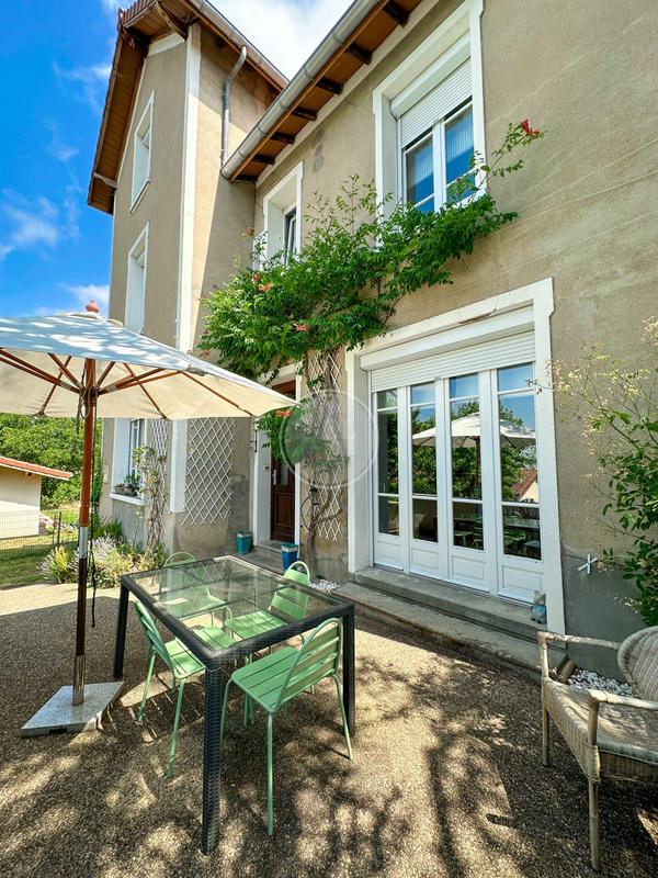 Maison - 121 m² - 6 pièces