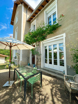 Maison - 121 m² - 6 pièces