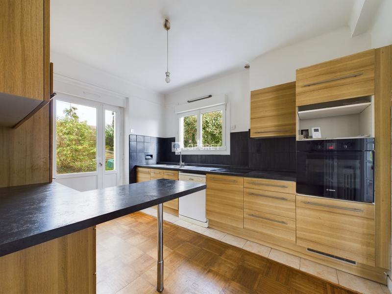 Maison - 128 m² - 7 pièces