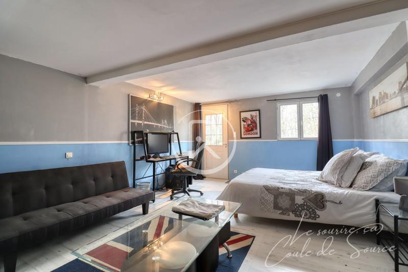 Villa - 223 m² - 7 pièces