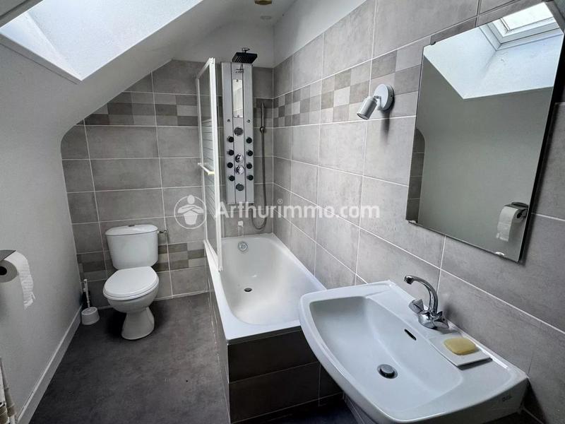 Maison - 341 m² - 13 pièces