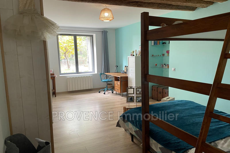 Bastide - 790 m² - 24 pièces