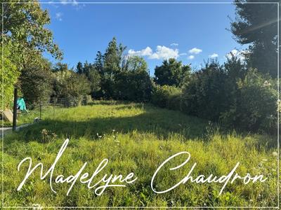 Terrain constructible - 650 m²