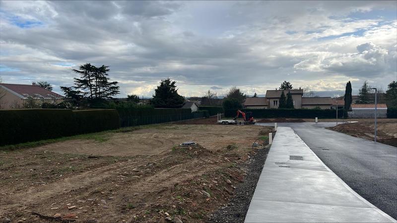 Terrain constructible - 348 m²