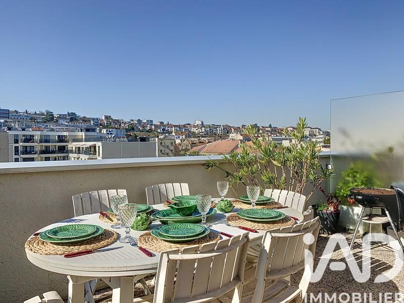 Appartement - 102 m² - 5 pièces