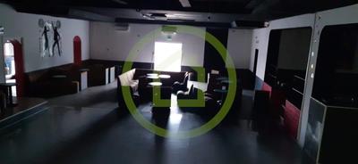 Local d'activités - 120 m² - 5 pièces