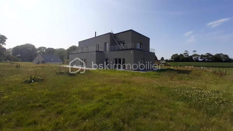 Maison d'architecte - 320 m² - 7 pièces