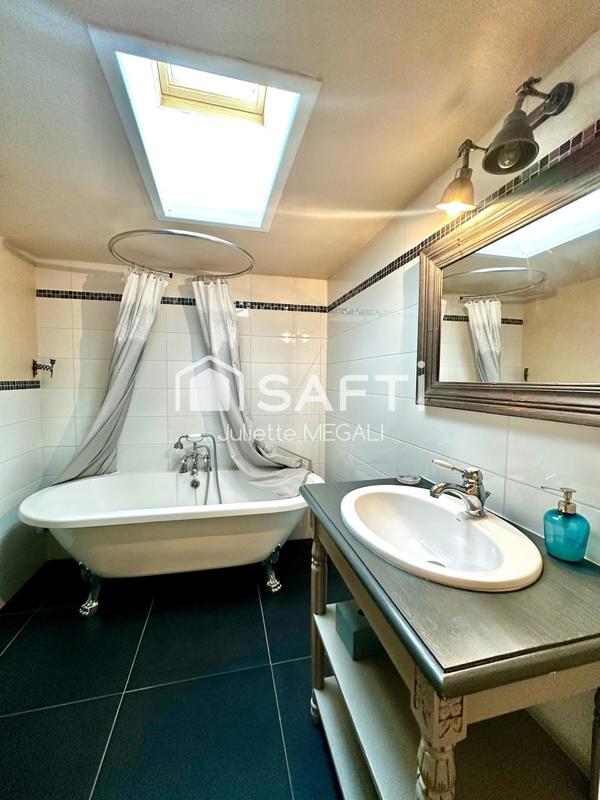 Maison de maîtres - 321 m² - 9 pièces