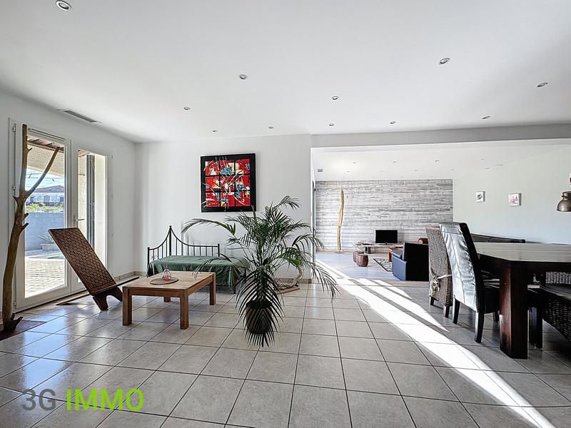 Maison - 117 m² - 5 pièces