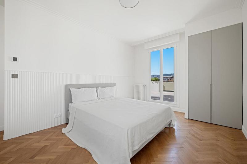 Penthouse - 90 m² - 3 pièces