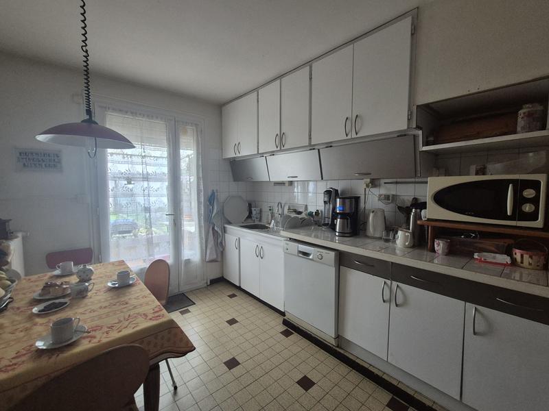 Maison - 99 m² - 5 pièces