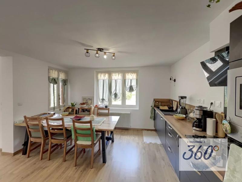 Maison - 136 m² - 5 pièces