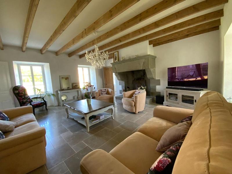 Corps de ferme - 291 m² - 10 pièces