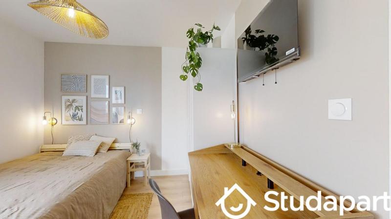 Chambre - 9 m² - 1 pièce