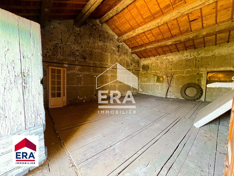 Maison - 214 m² - 4 pièces