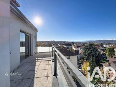 Appartement - 81 m² - 3 pièces