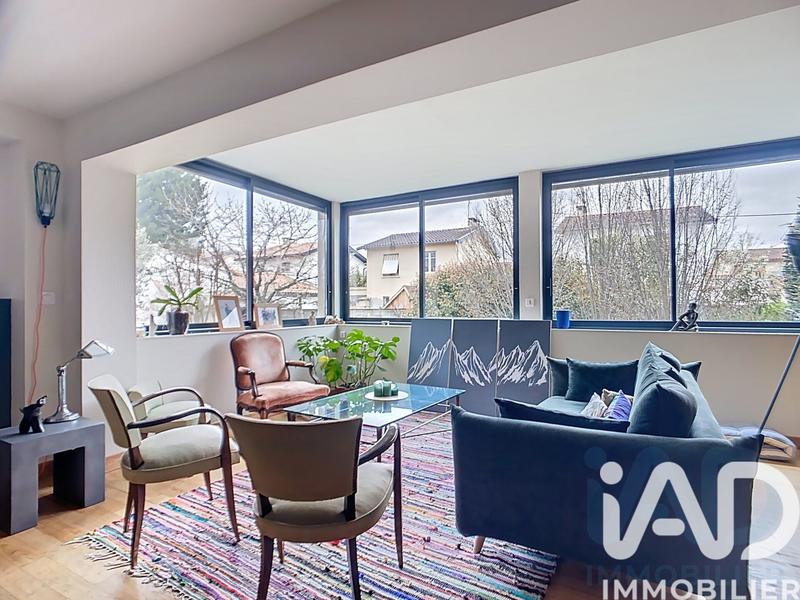 Maison - 198 m² - 7 pièces