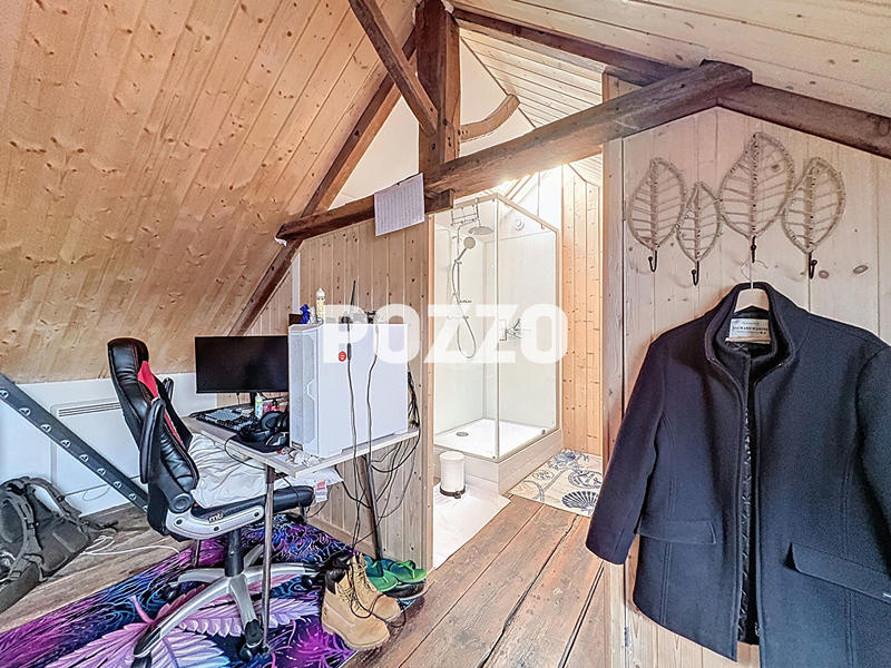 Maison - 178 m² - 9 pièces