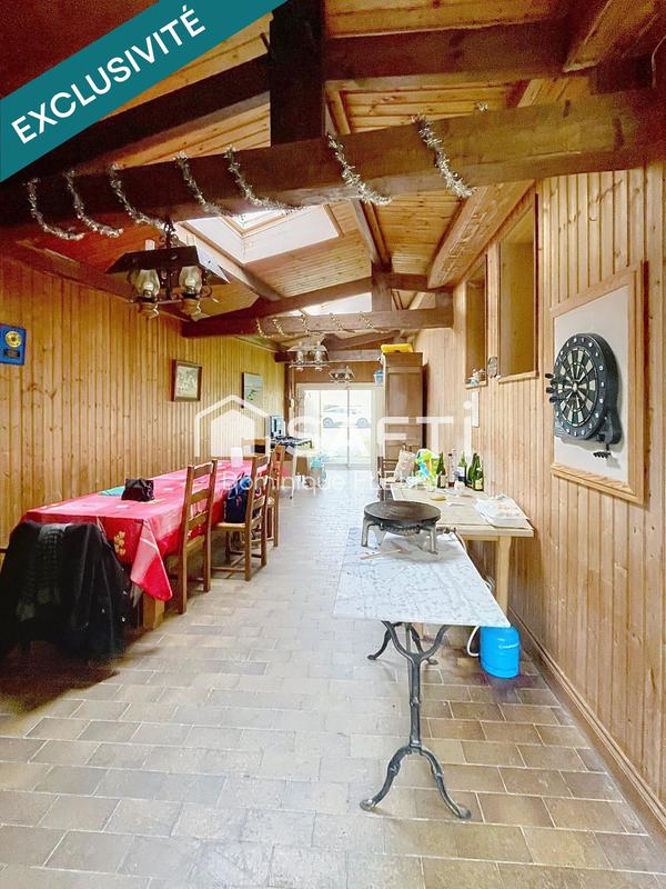 Maison - 167 m² - 8 pièces