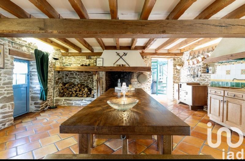 Maison - 203 m² - 7 pièces