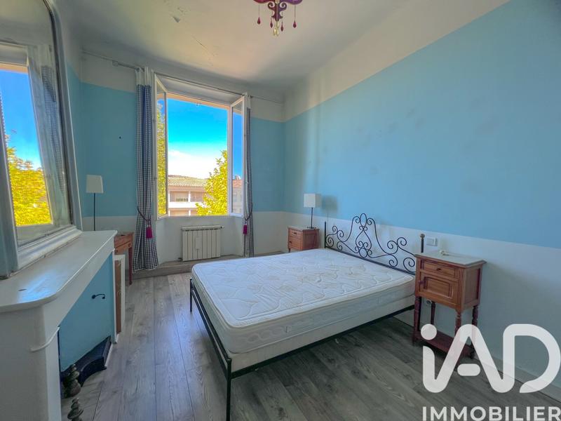 Appartement - 229 m² - 10 pièces