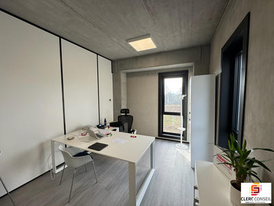 Bureau - 228 m²